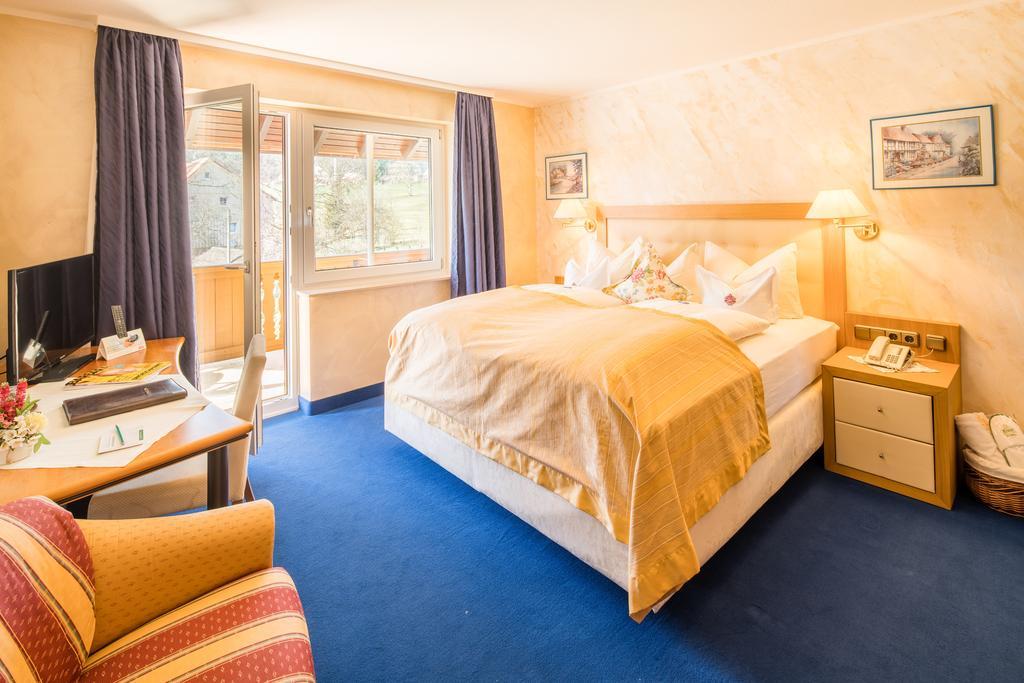Hotel Krone Igelsberg Фройденштадт Экстерьер фото